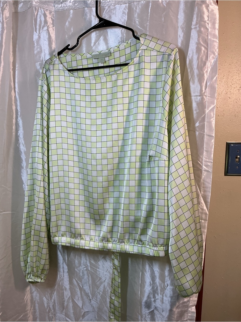 Light Green Check Plaid Long-Sleeve Blouse with Elastic Hem